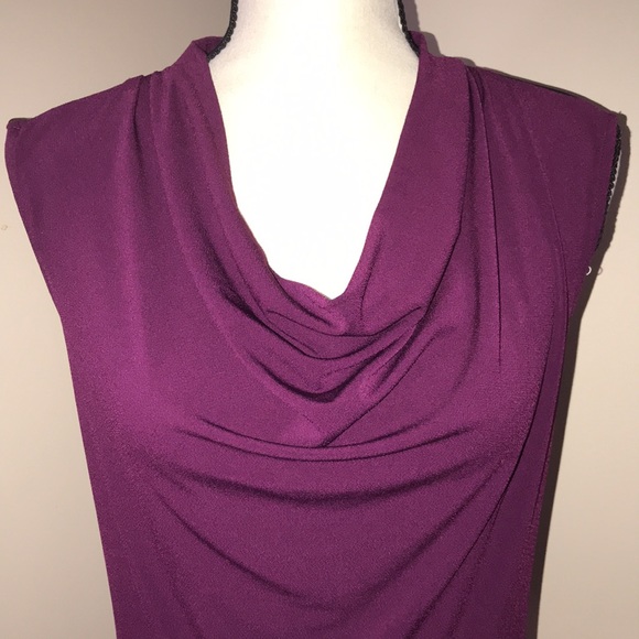 🆕 Ann Taylor Burgundy top. - Picture 2 of 10